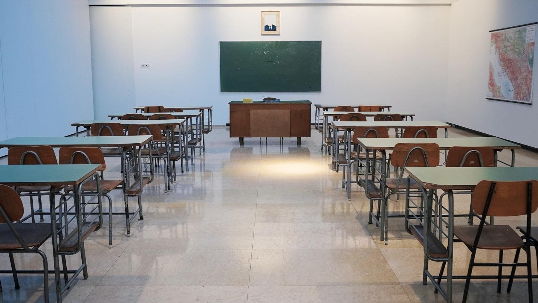 Muere niño atacado con arma blanca por compañera en colegio de Bogotá