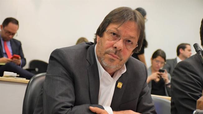 CNE investiga la campaña de Petro, pero no puede destituirlo: las competencias en juego