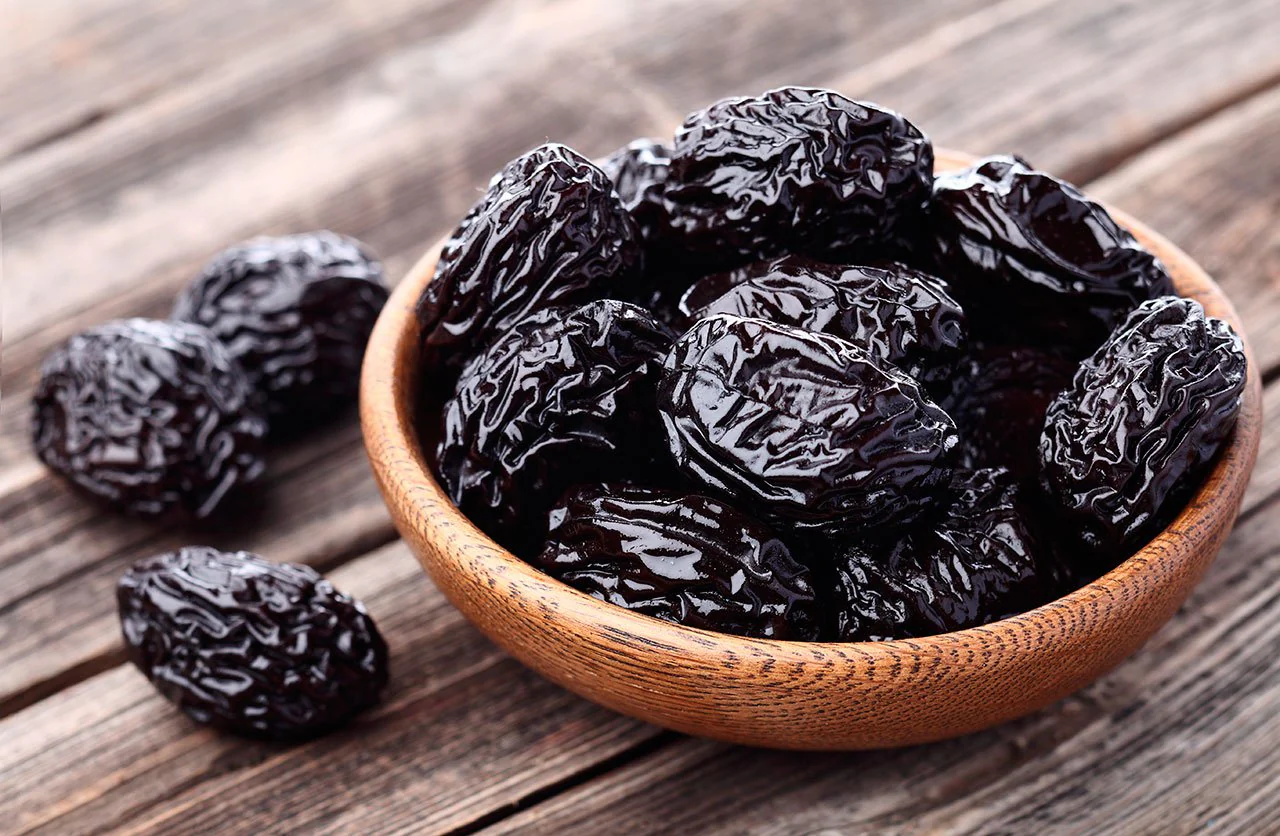 Esta es la fruta rica en proteínas que fortalece huesos y ayuda a ganar masa muscular