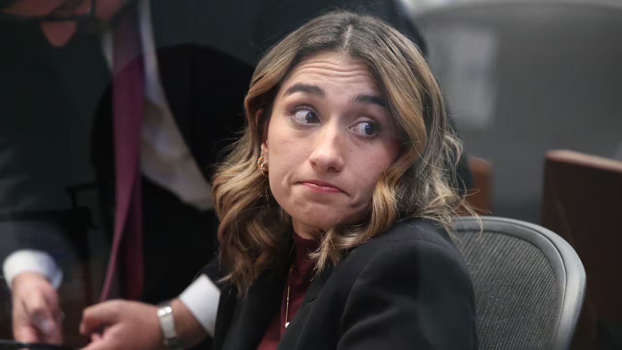 Indagan a la canciller Laura Sarabia por presunto enriquecimiento ilícito y lavado de activos