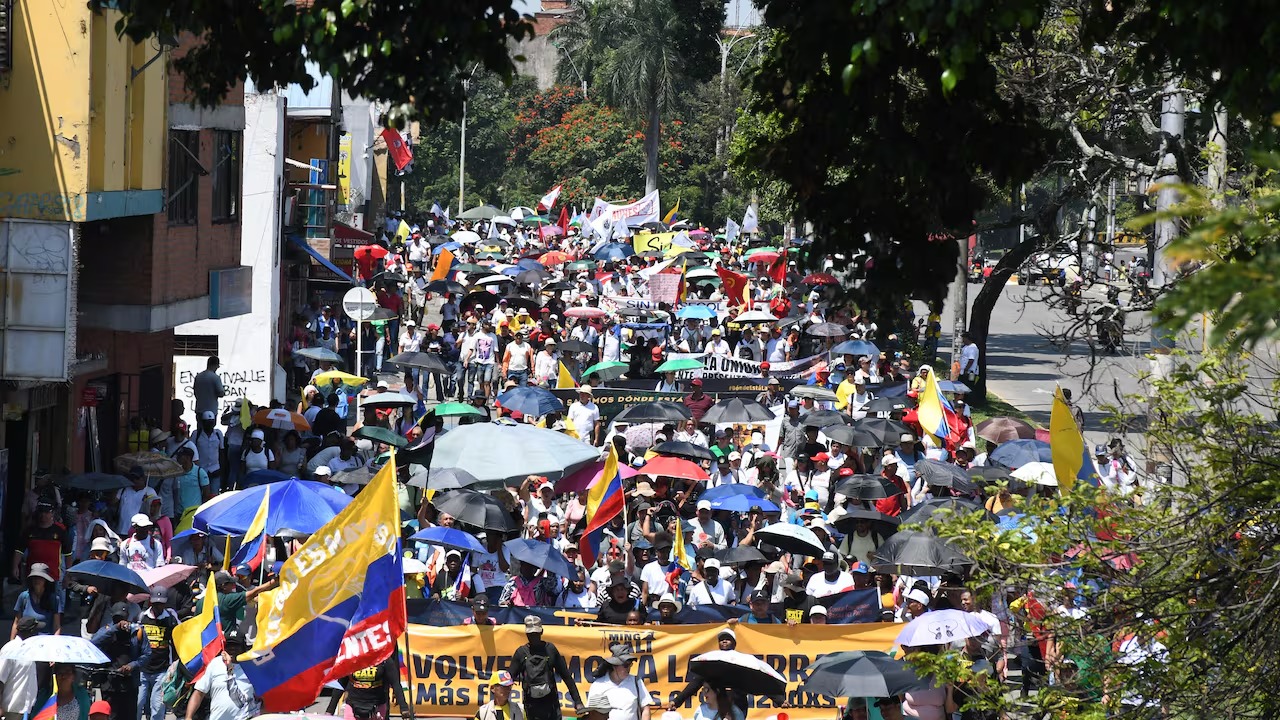 ¡Vuelven las marchas! Centrales obreras se movilizarán el 11 de junio en apoyo a las reformas de Petro