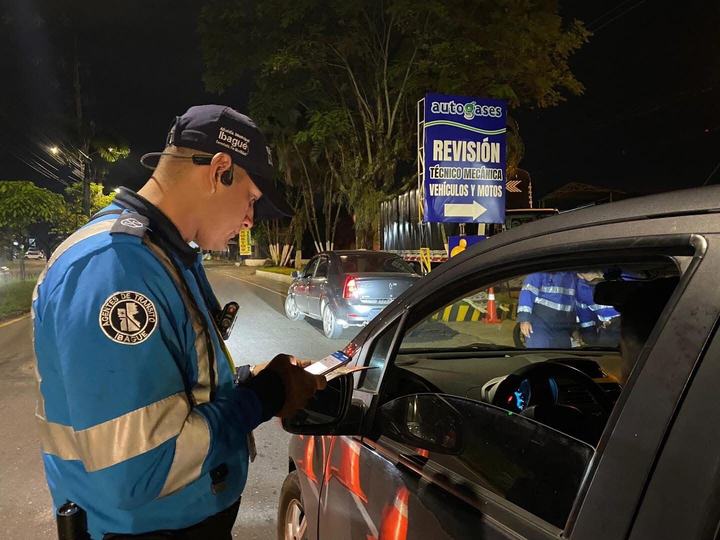 Bloqueo en Ibagué: Conductores de plataformas protestan por operativos y exigen respeto al derecho al trabajo