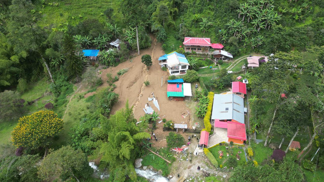 Ibagué activa alerta amarilla: deslizamientos arrasan viviendas y la Alcaldesa lidera operativo en zona de riesgo