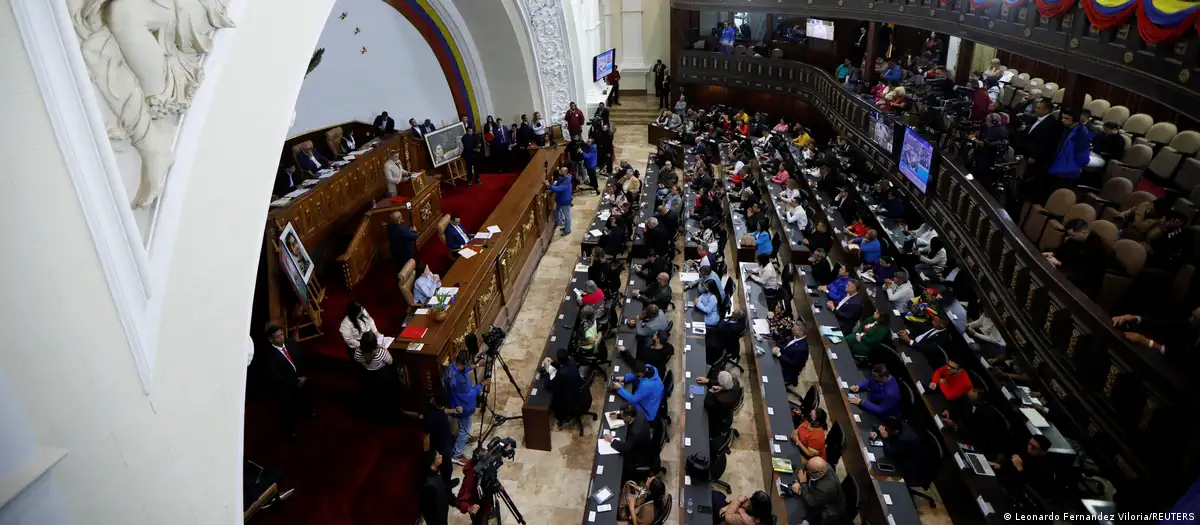 Venezuela da primer paso histórico: aprueban en primera lectura ley de amnistía para presos políticos desde 1999