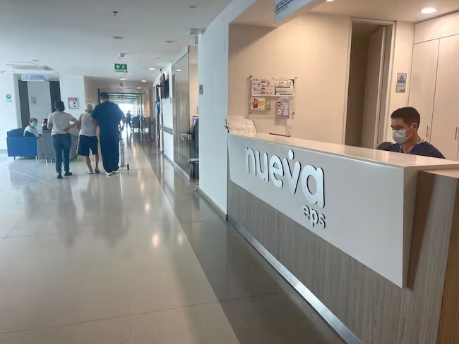 Tras un mes de espera, Nueva EPS reanuda entrega de medicamentos a 200 mil usuarios en Ibagué y El Espinal
